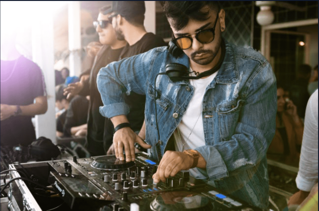 Gamechanger Festival Carlotta DJ